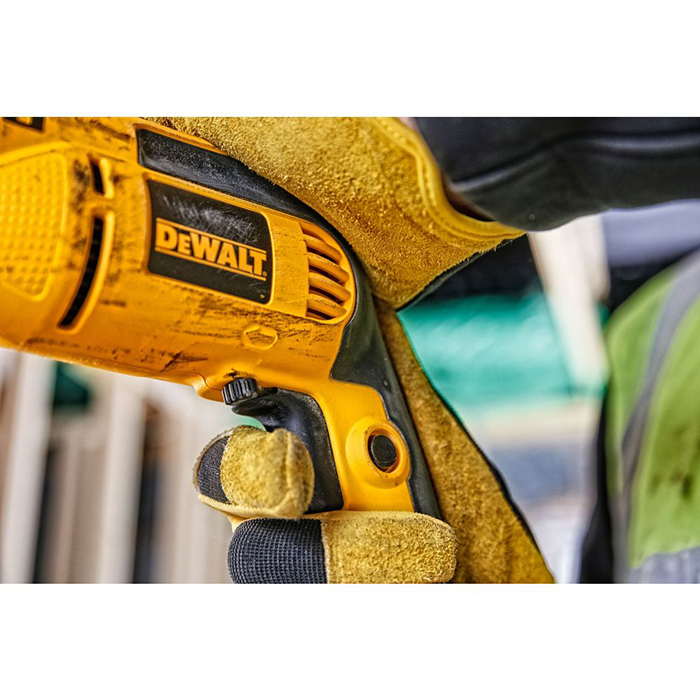 Дрель ударная сетевая DeWalt DWD024K-QS