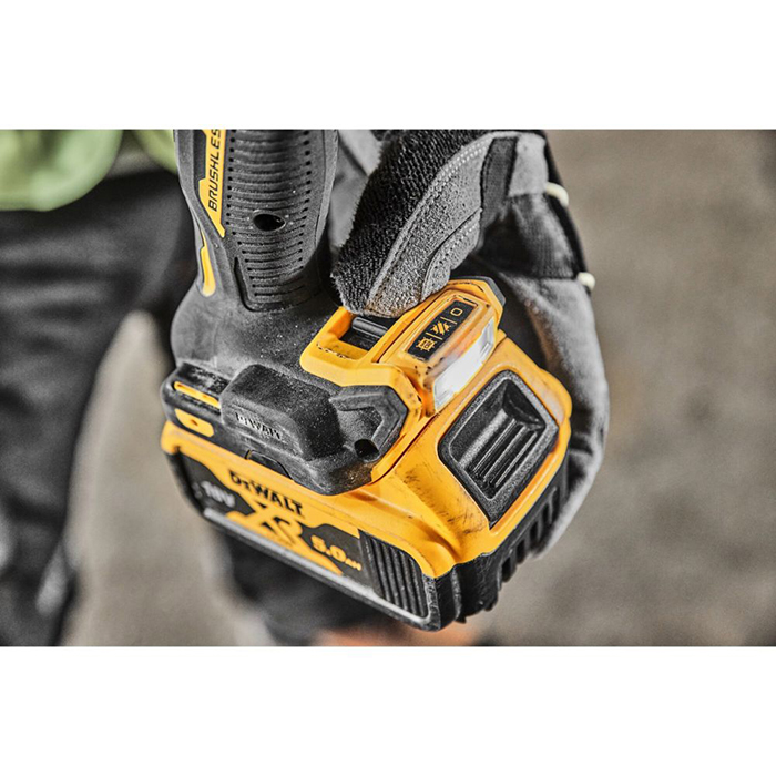 Дрель-шуруповерт аккумуляторная DeWalt DCD800P2T-QW