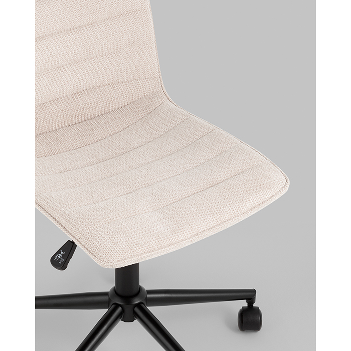 Кресло офисное Tyler бежевый Stool Group M-65595P Champagne