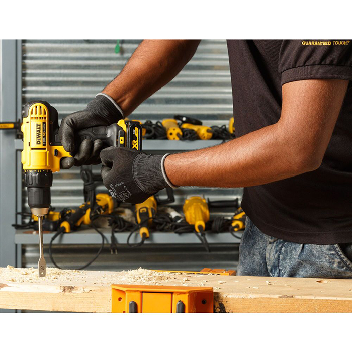 Дрель-шуруповерт аккумуляторная DeWalt DCD771D2-QW