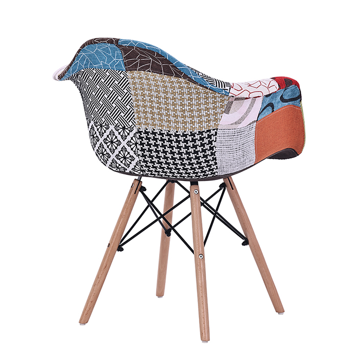 Комплект из 4 стульев Eames Noro HC10175