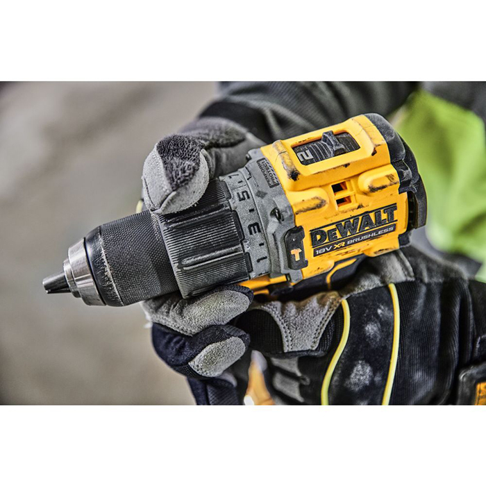 Дрель-шуруповерт ударная аккумуляторная DeWalt DCD805P2T-QW