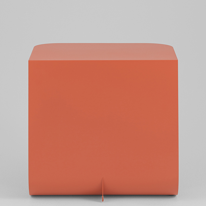 Журнальный столик Laure металл красный Stool Group MT-136S DB-008