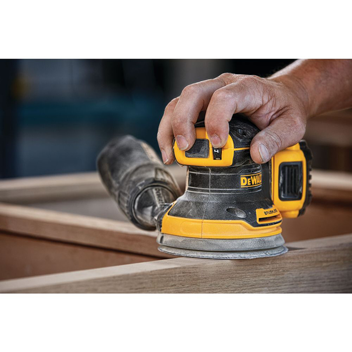 Шлифмашина аккумуляторная эксцентриковая DeWalt DCW210N-XJ (без АКБ и ЗУ)