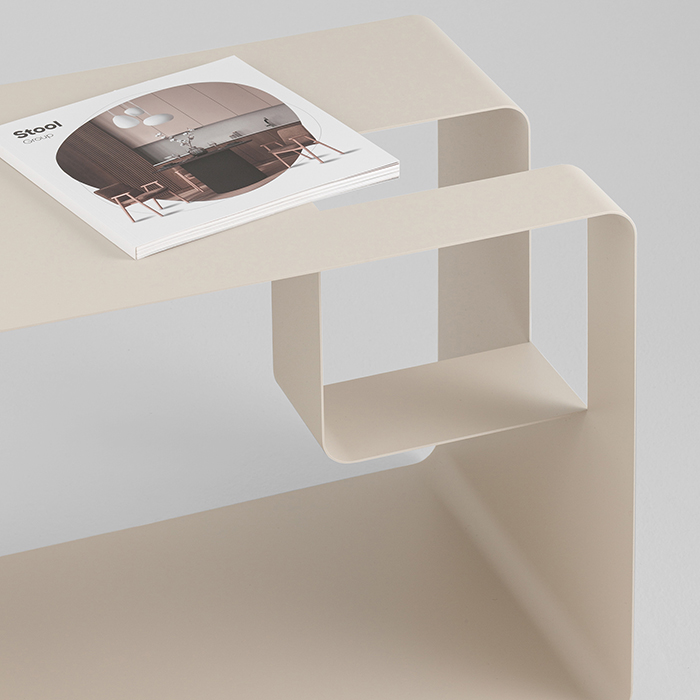 Журнальный столик Viwa металл светло-серый Stool Group MS-150-1 12-4301