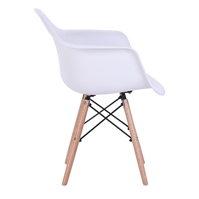Комплект из 4 стульев Eames Noro HC10176