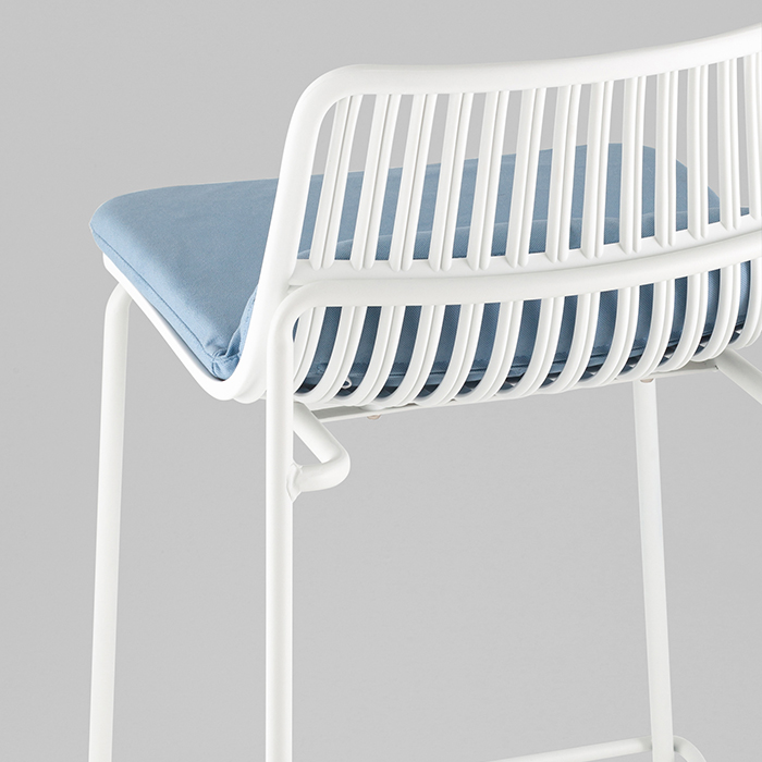 Стул барный Louran с подушкой белый Stool Group D-012H-75 white